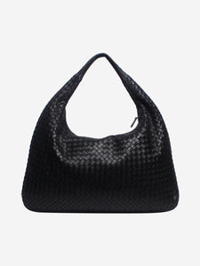 Bottega Veneta Black Interacciat shoulder bags