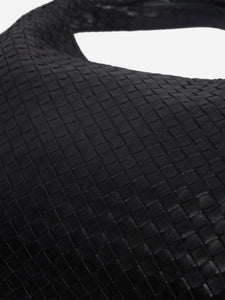 Bottega Veneta Black Interacciat shoulder bags
