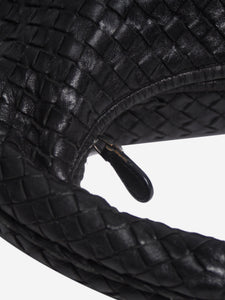 Bottega Veneta Black Interacciat shoulder bags