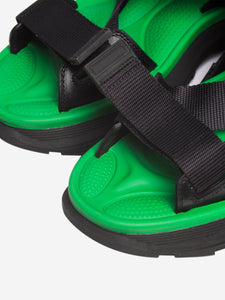 Alexander McQueen Black and green platform sandals - size EU 40