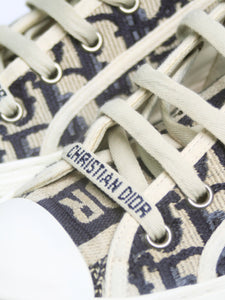 Christian Dior Neutral Walk'n'Dior Oblique sneakers - size EU 35