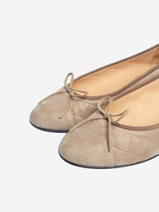 Chanel Taupe suede quilted ballet flats - size EU 38