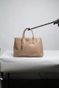 Prada Blush Saffiano leather Galleria top handle bag