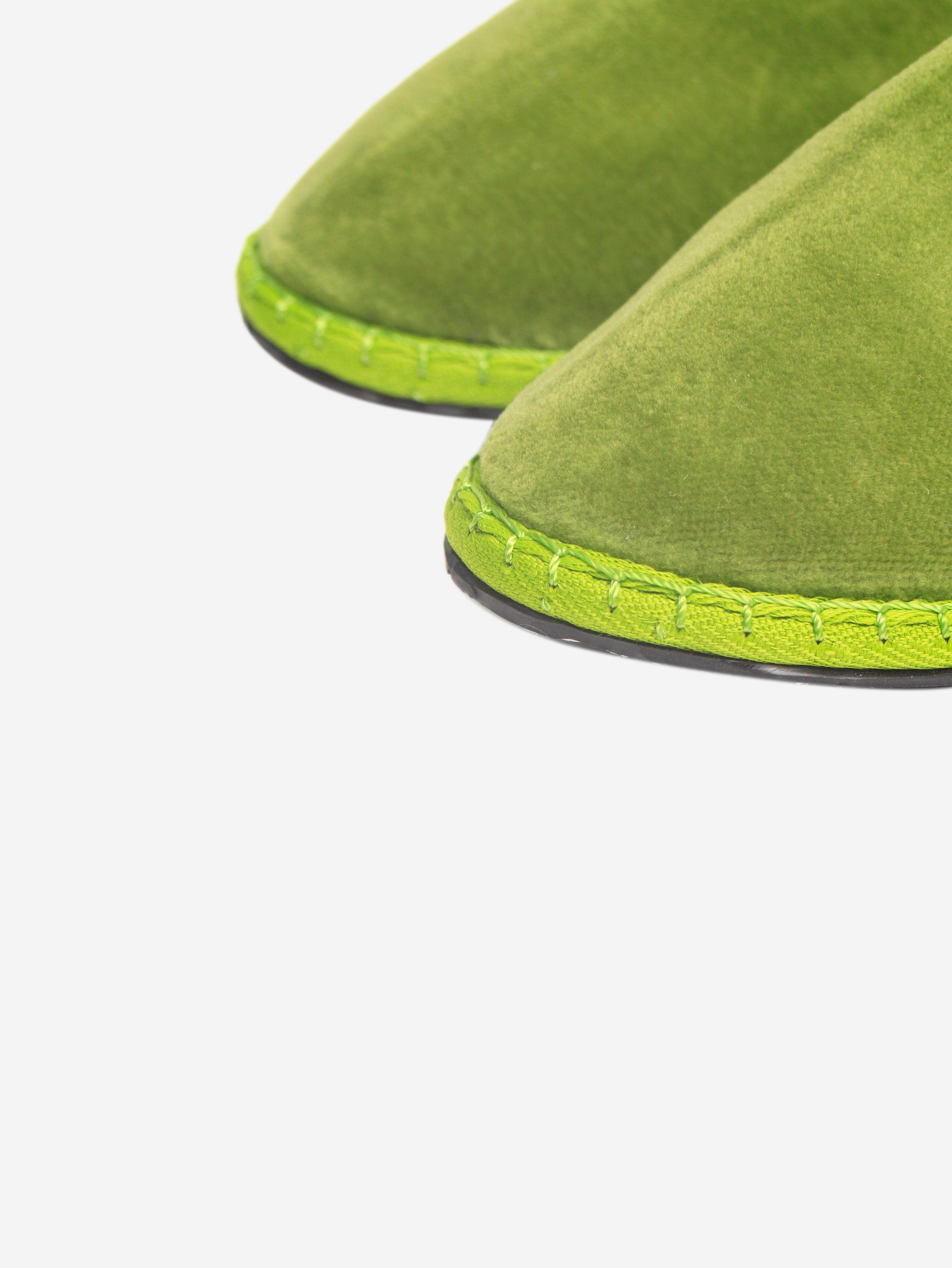 Green velvet slippers - size EU 38 Flat Shoes The Closet 