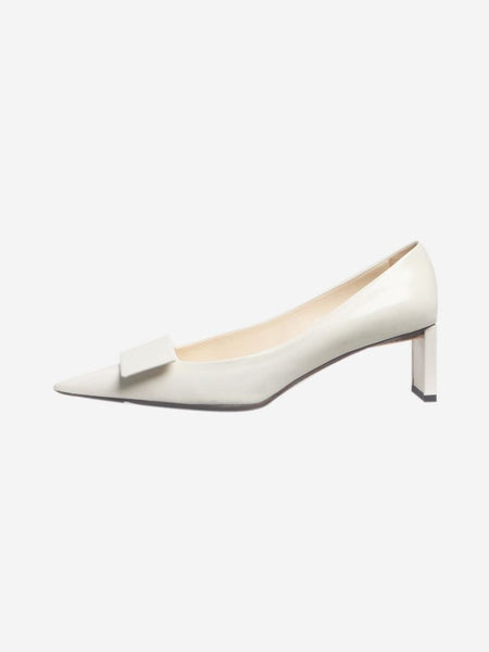 Louis Vuitton pre-owned white leather pointed-toe pumps - size EU