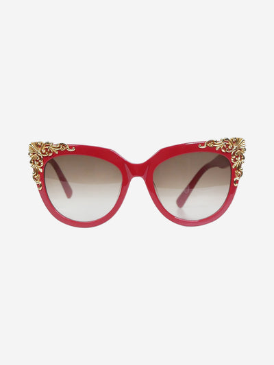 Red cat eye sunglasses with gold detailing Sunglasses MCM 