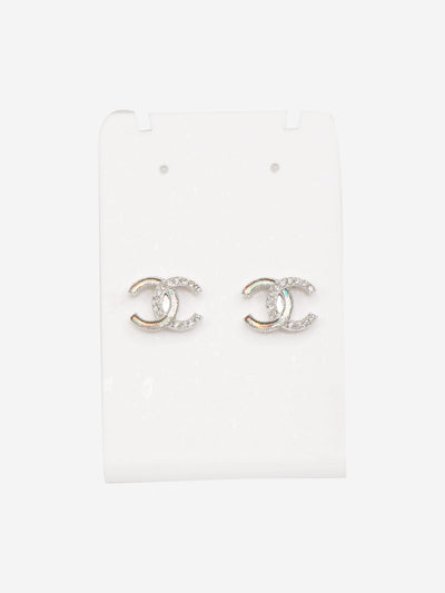 Silver Iridescent CC earrings Jewellery Chanel 