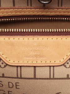 Louis Vuitton Brown 2009 Monogram Neverfull MM tote bag