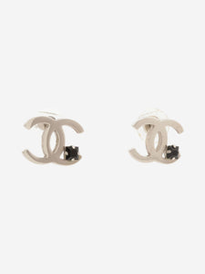 Chanel Silver CC stud earrings