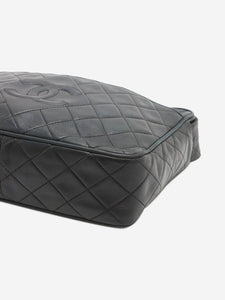Chanel Black vintage 1991 Matelasse lambskin shoulder bag