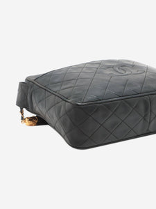 Chanel Black vintage 1991 Matelasse lambskin shoulder bag