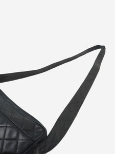 Chanel Black vintage 1991 Matelasse lambskin shoulder bag