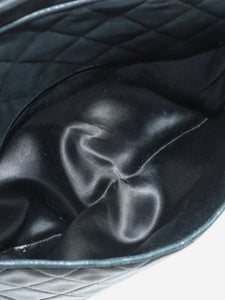 Chanel Black vintage 1991 Matelasse lambskin shoulder bag