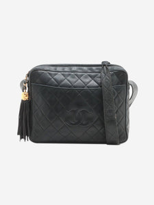 Chanel Black vintage 1991 Matelasse lambskin shoulder bag