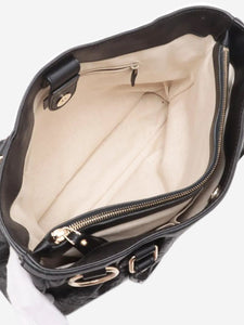 Gucci Black Guccissima leather top handle bag