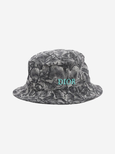 Grey bucket hat
