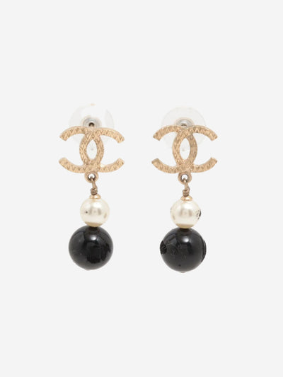 Gold Coco Mark A16B pearl earrings Earrings Chanel 