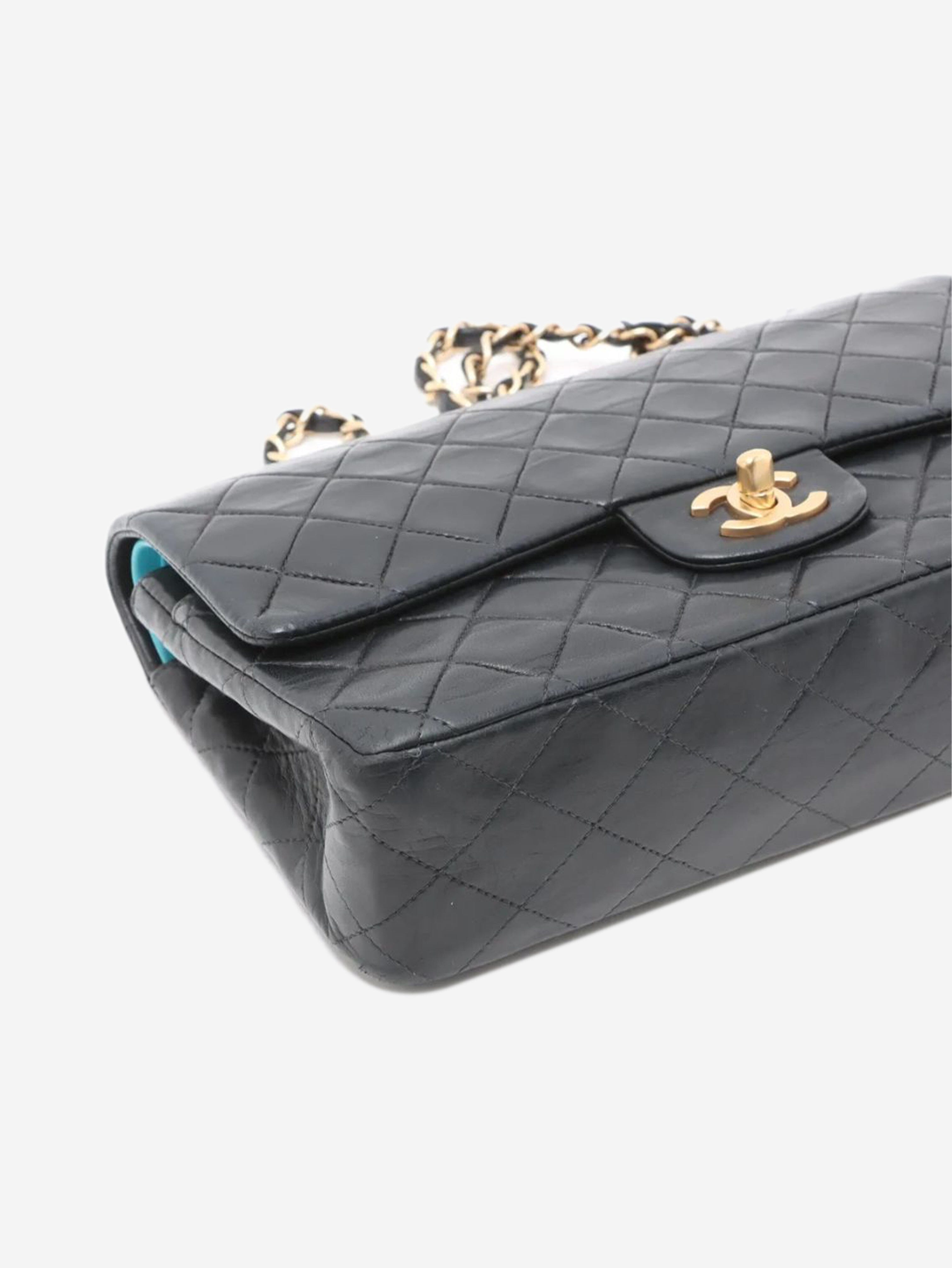 Black 2002 medium lambskin Classic Double Flap bag Shoulder bags Chanel 