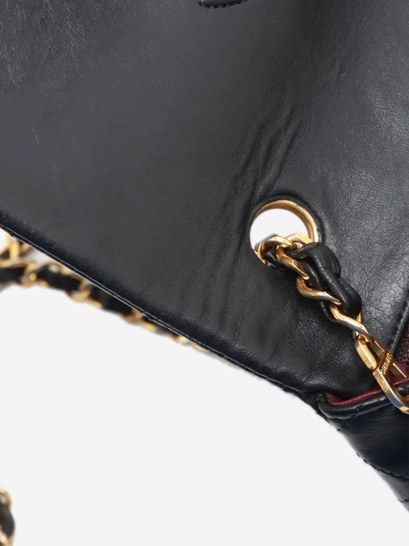 Black vintage 1991 lambskin Classic Single Flap bag Shoulder bags Chanel 