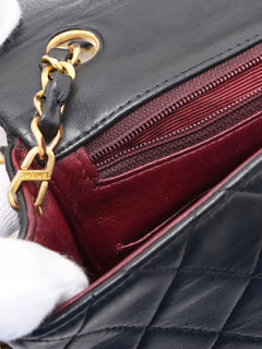 Black vintage 1991 lambskin Classic Single Flap bag Shoulder bags Chanel 