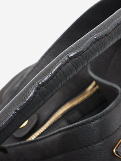 Black Vitello Daino leather shoulder bag