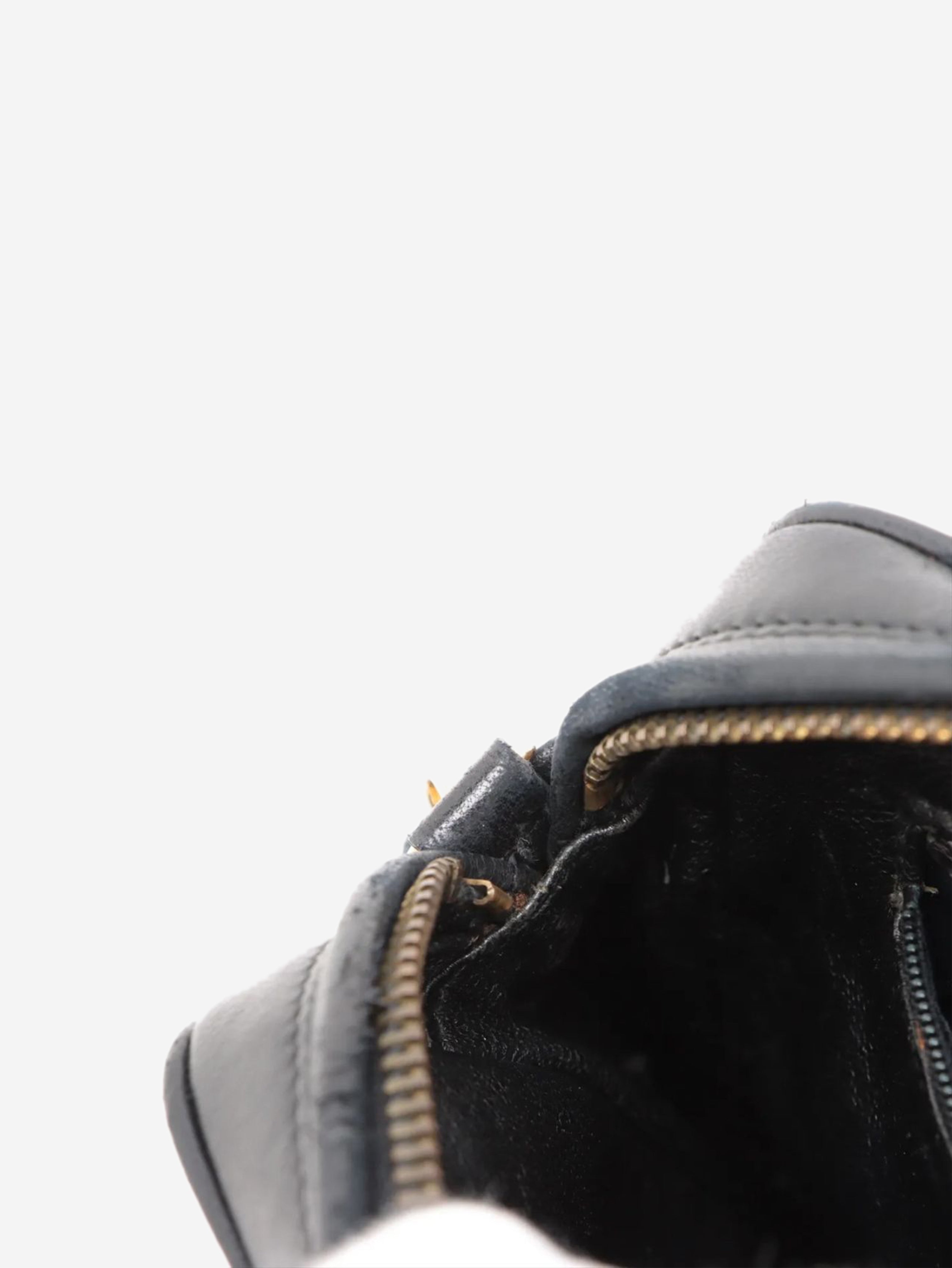 Black vintage 1991 Diamond-Stitch lambskin chain bag