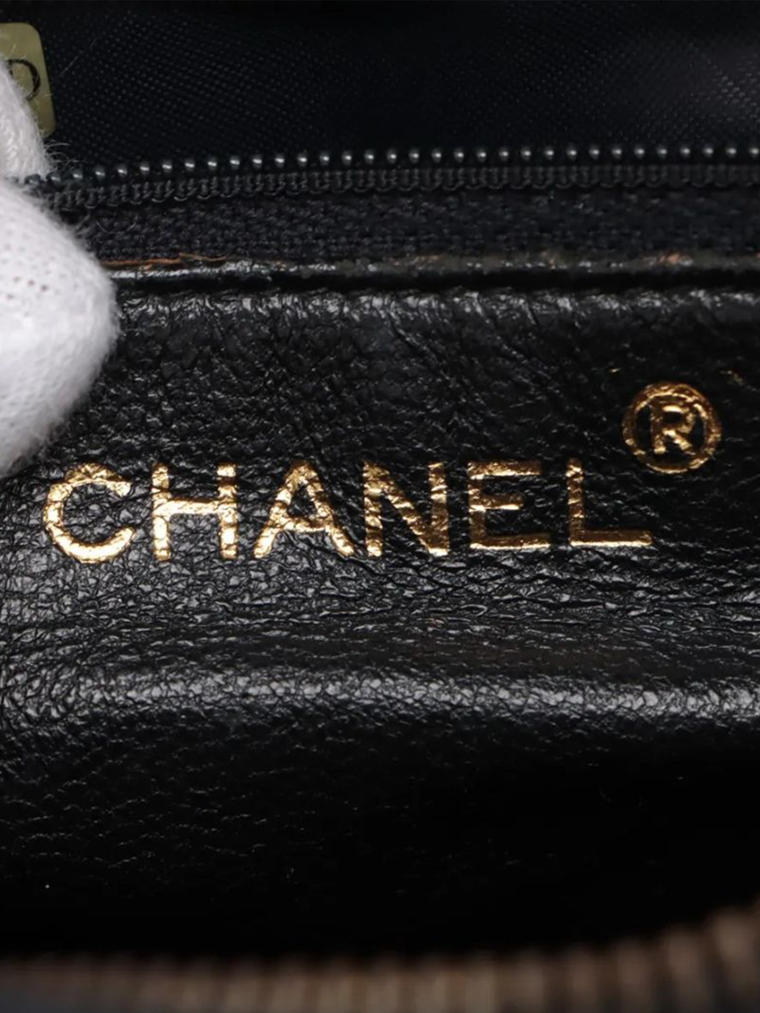Black vintage 1991 Diamond-Stitch lambskin chain bag