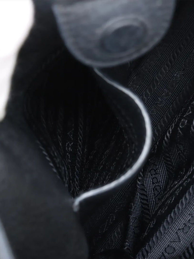 Navy Vitello Daino leather tote bag
