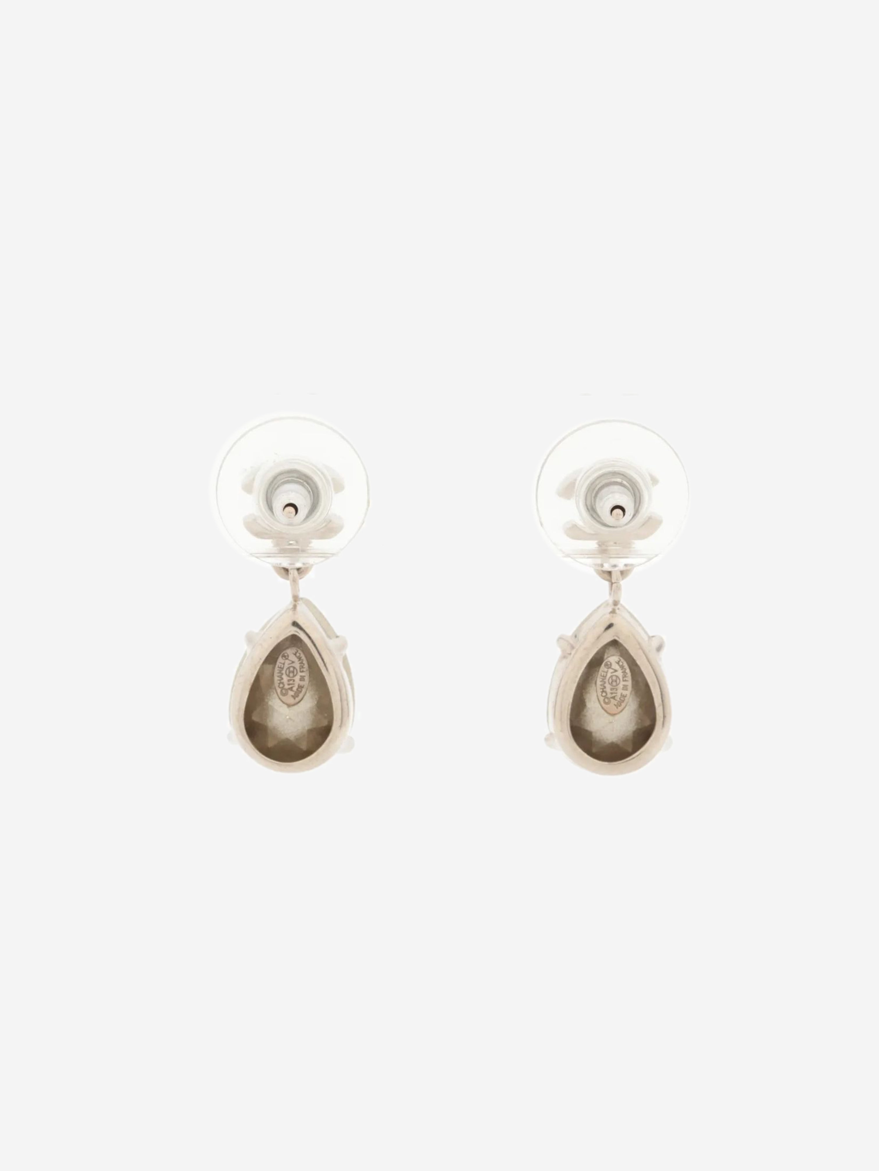 Silver Coco Mark A13V rhinestone earrings