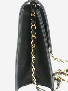 Chanel Black vintage 2000 lambskin shoulder bag