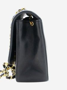 Chanel Black vintage 1989-1991 Diana bag