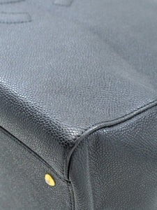 Chanel Black caviar gold hardware vintage 1997 shoulder bag