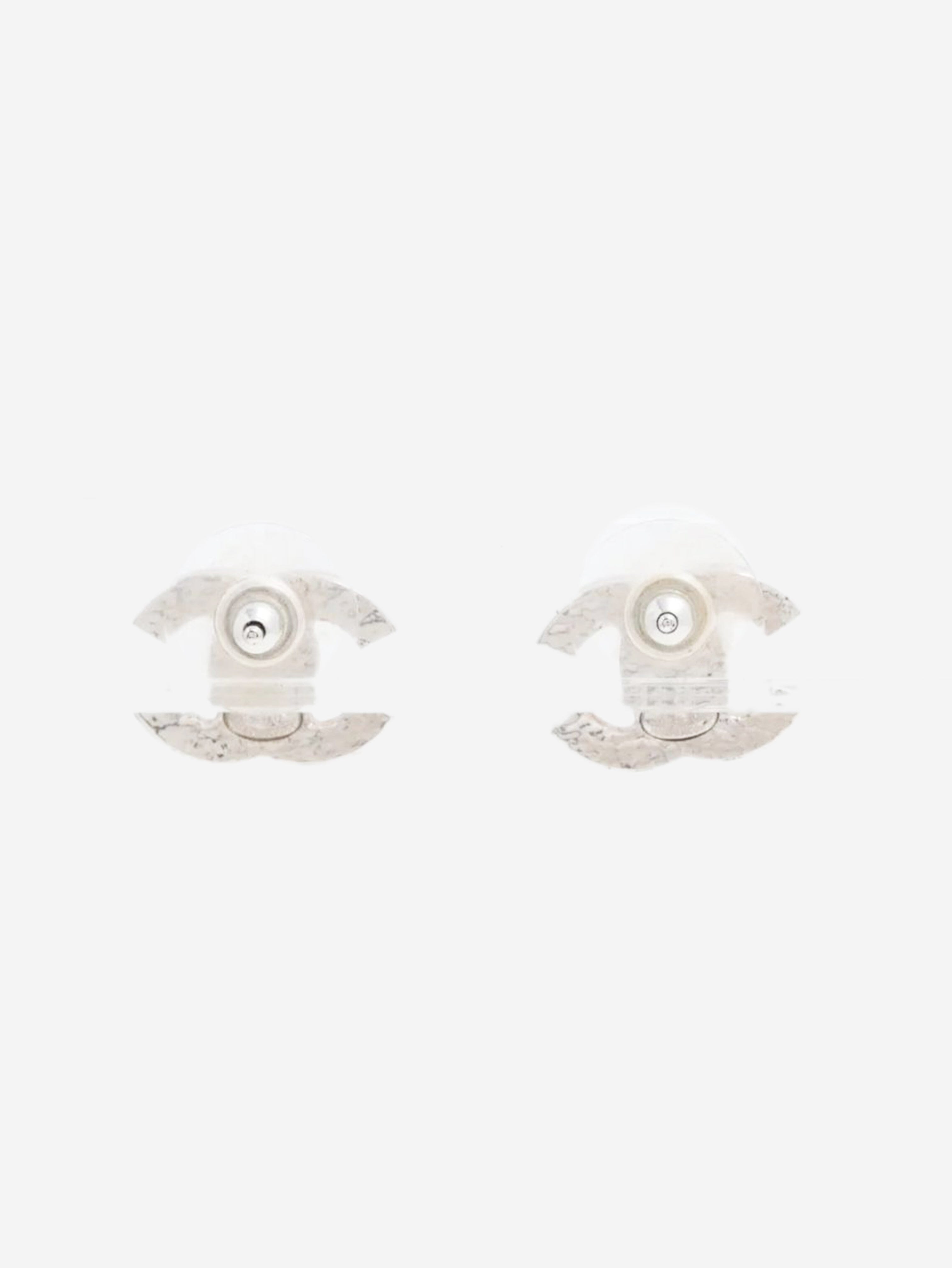Silver Coco Mark 05V faux-pearl earrings Earrings Chanel 
