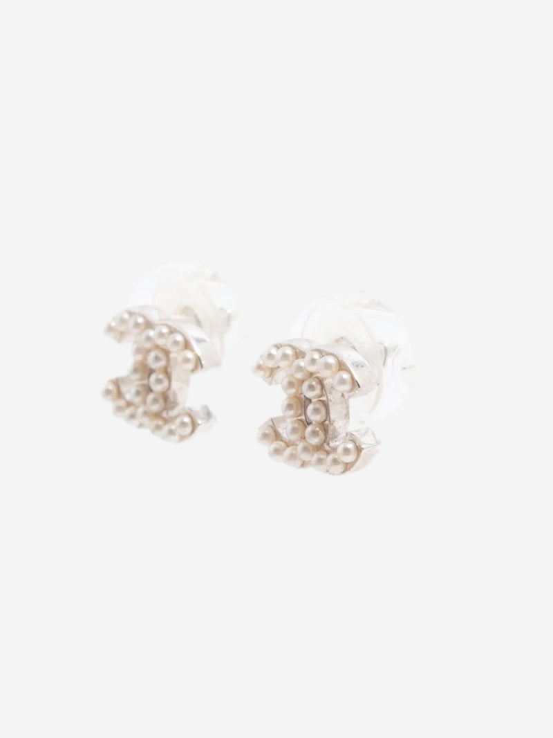Silver Coco Mark 05V faux-pearl earrings Earrings Chanel 