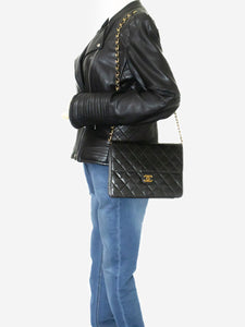 Chanel Black vintage 1997 lambskin shoulder bag