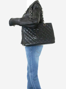 Chanel Black 2010 caviar leather GST tote bag