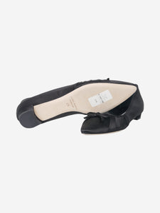 Manolo Blahnik Black pointed-toe flat shoes - size EU 40.5